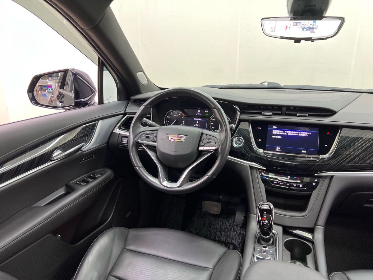 凱迪拉克 XT6  2022款 2.0T 七座四驅(qū)豪華型圖片