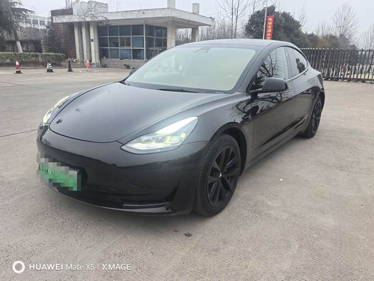 特斯拉 Model 3  2021款 改款 標(biāo)準(zhǔn)續(xù)航后驅(qū)升級版圖片