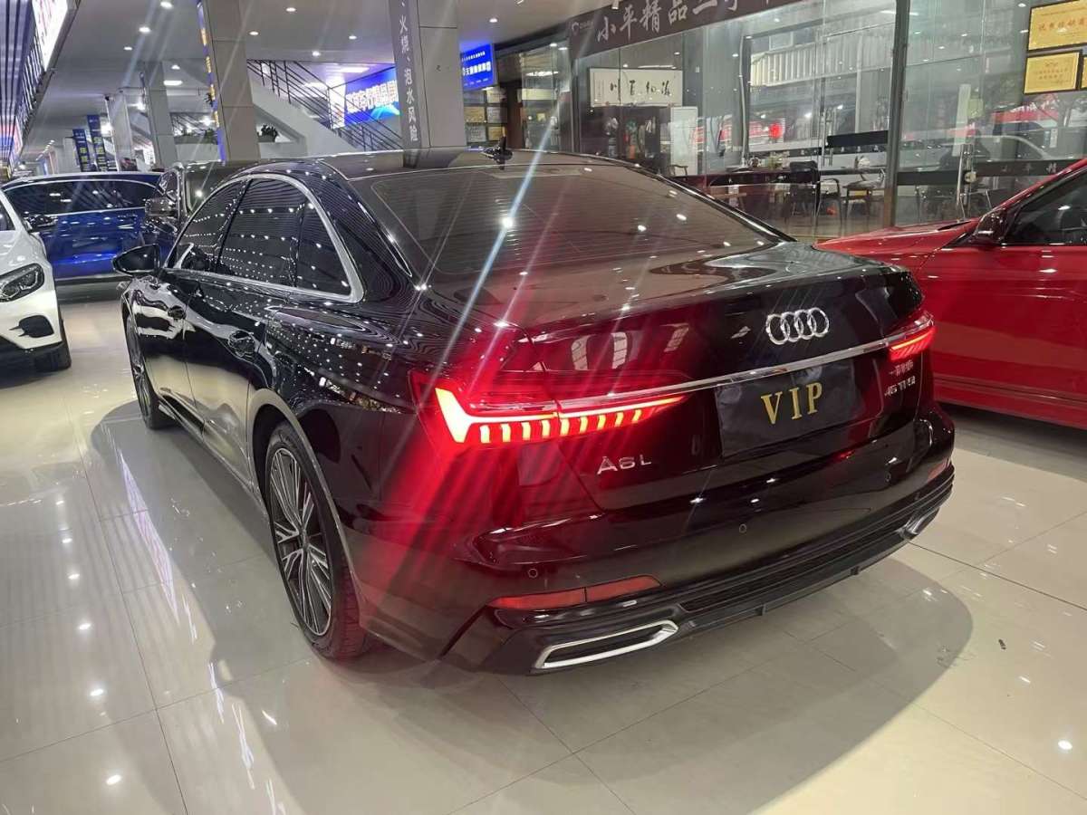 2022年8月奧迪 奧迪A6L  2022款 45 TFSI 臻選動感型