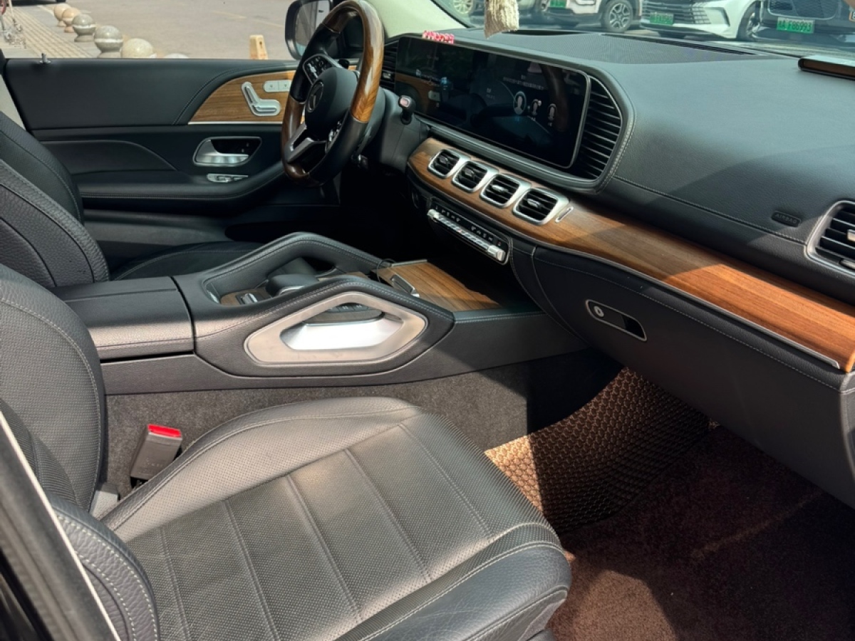 奔馳 奔馳GLS  2022款 改款二 GLS 450 4MATIC 豪華型圖片