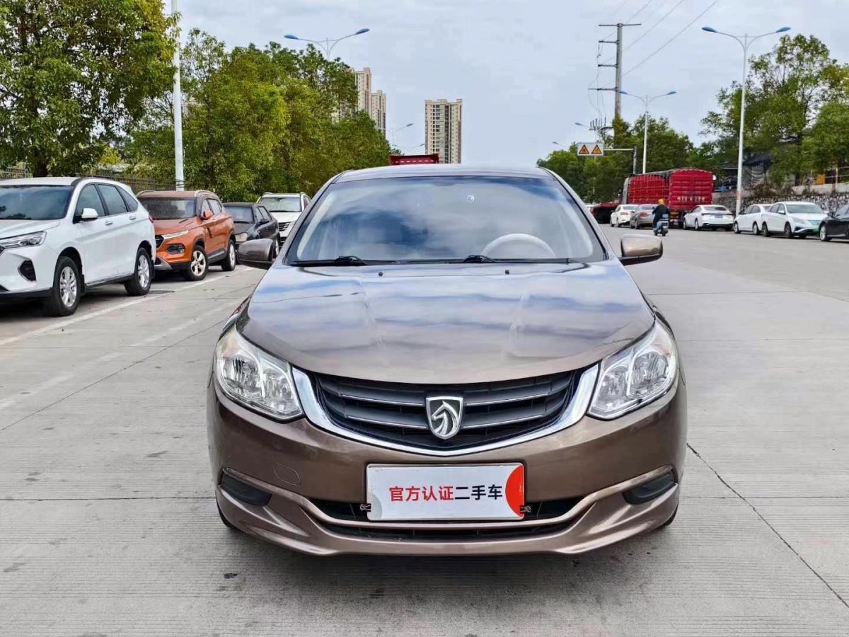 寶駿 630  2013款 1.5L 手動標(biāo)準(zhǔn)型圖片