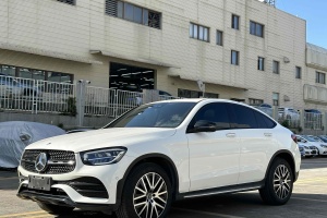 奔驰GLC 奔驰 改款 GLC 300 4MATIC 轿跑SUV