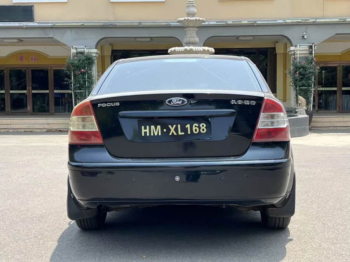 福特 ?？怂? 2007款 三廂 1.8L 自動(dòng)時(shí)尚型圖片