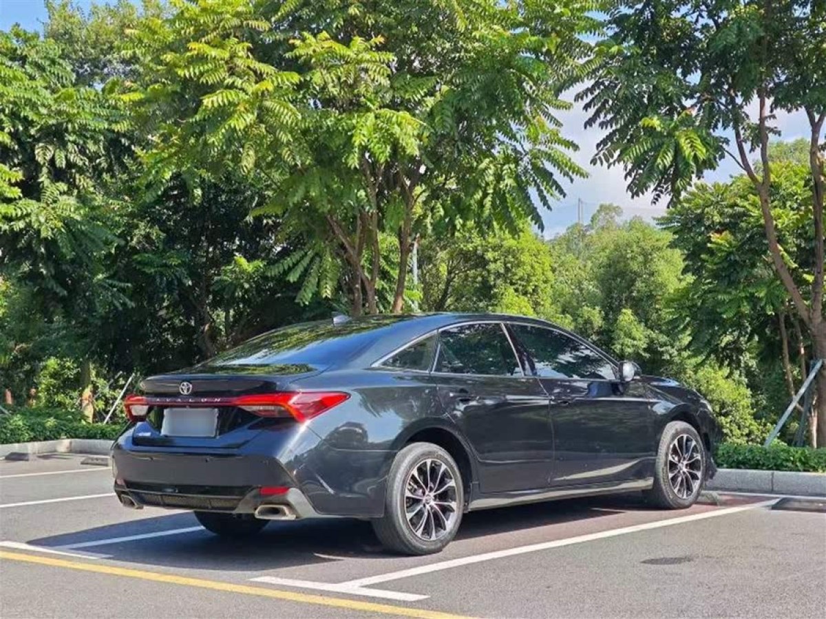 豐田 亞洲龍  2022款 2.0L 進(jìn)取版圖片
