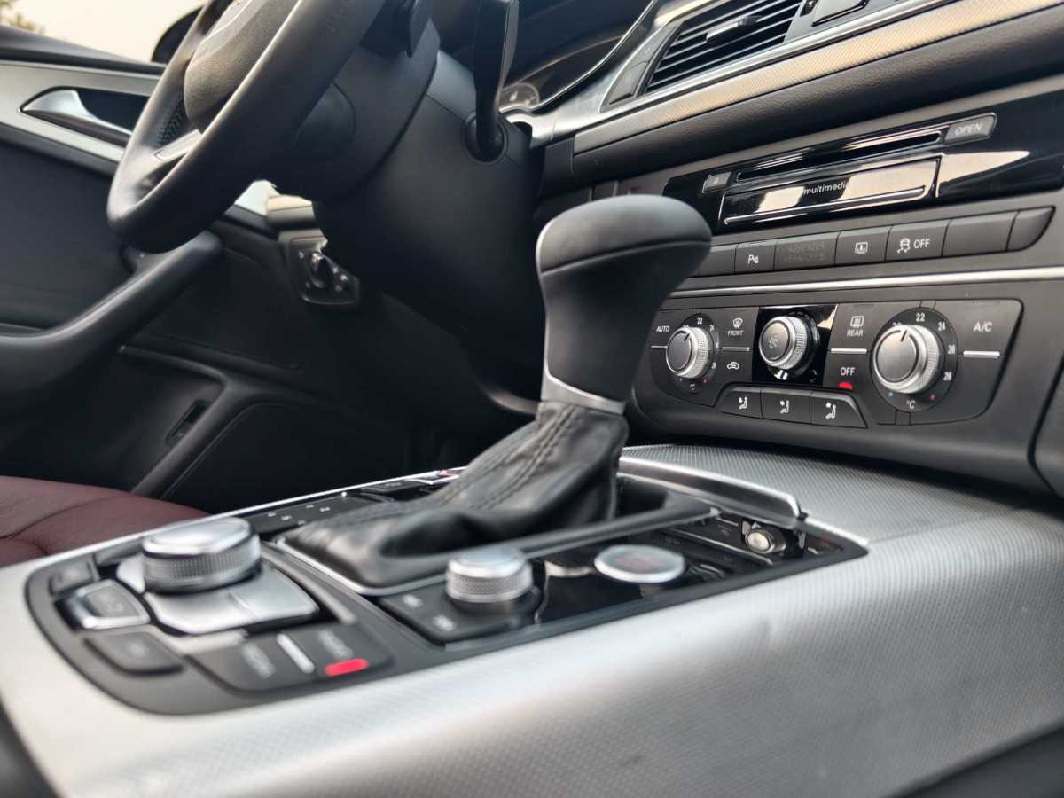 奧迪 奧迪A6L  2015款 TFSI 百萬紀念智領型圖片