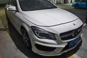 奔驰CLA级 奔驰 CLA 220 4MATIC