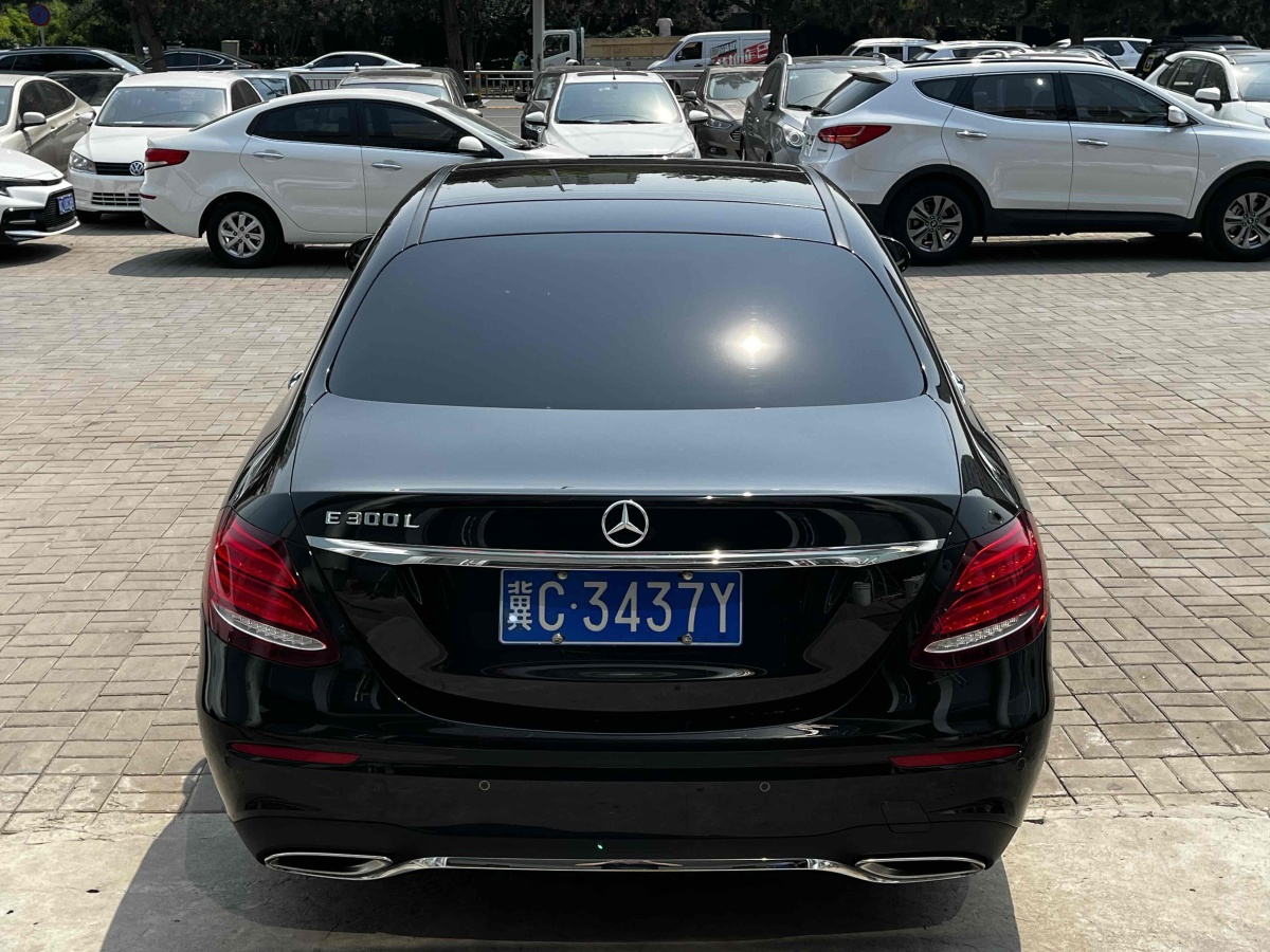 奔馳 奔馳E級  2020款 改款 E 260 L 運動型 4MATIC圖片