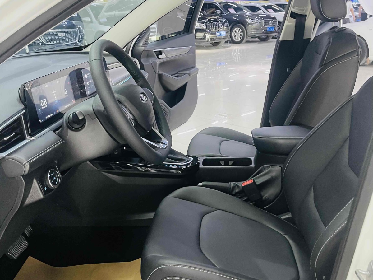 2021年11月福特 福睿斯  2021款 1.5L 自動(dòng)鉆石版