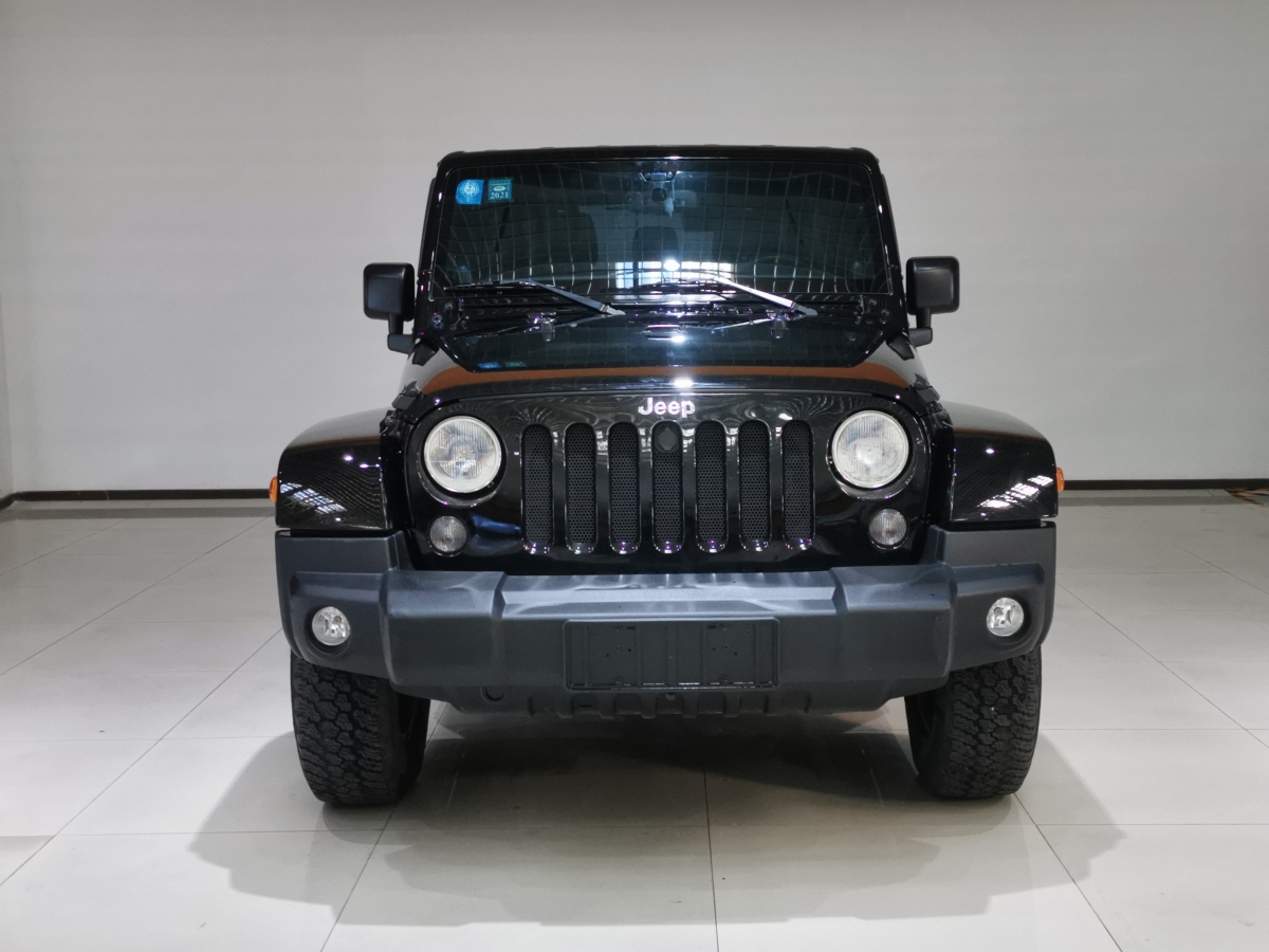 jeep 牧馬人 2015款 3.0l sahara 四門舒享版圖片