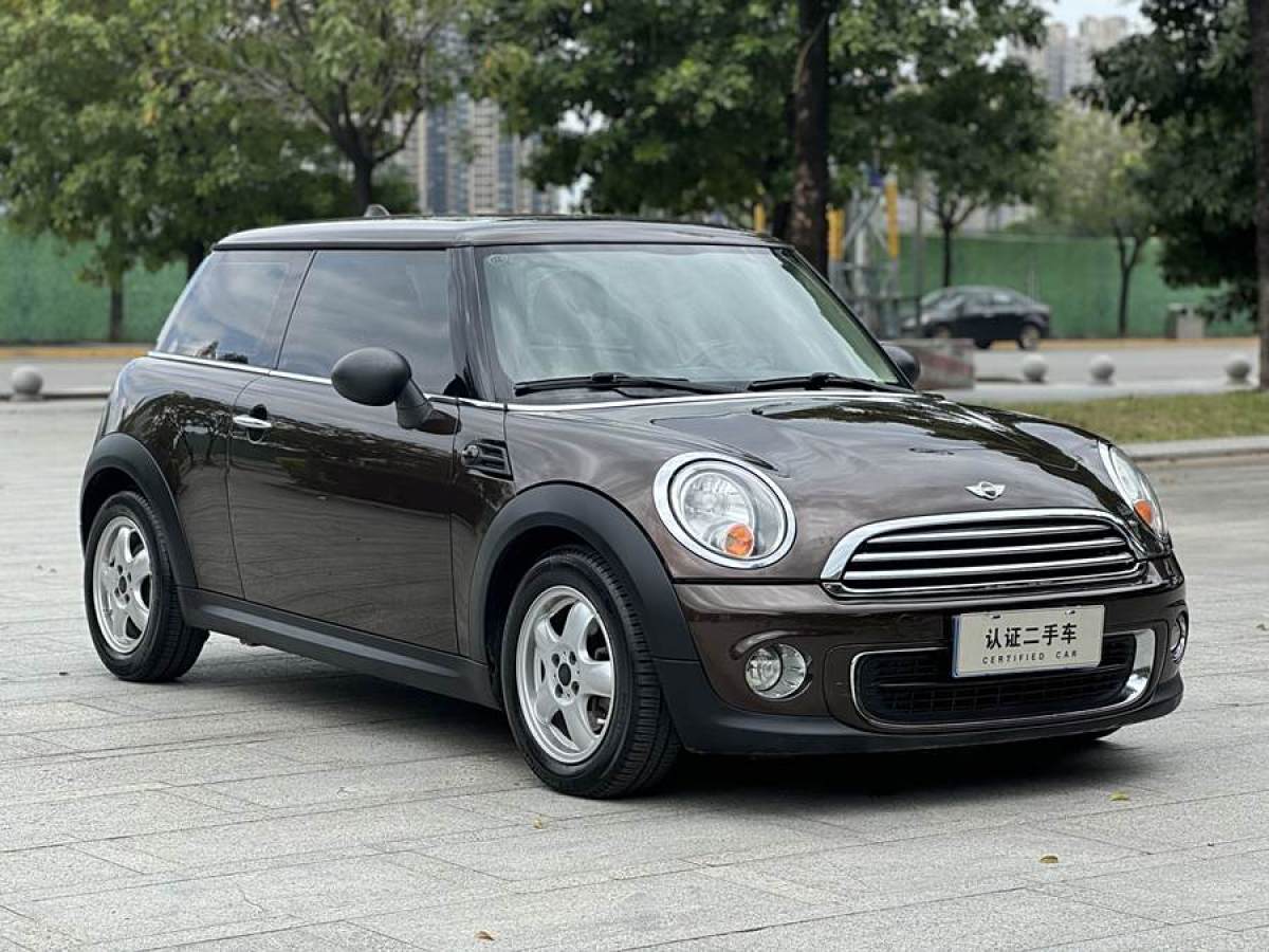 2011年3月MINI COUNTRYMAN  2011款 1.6L ONE