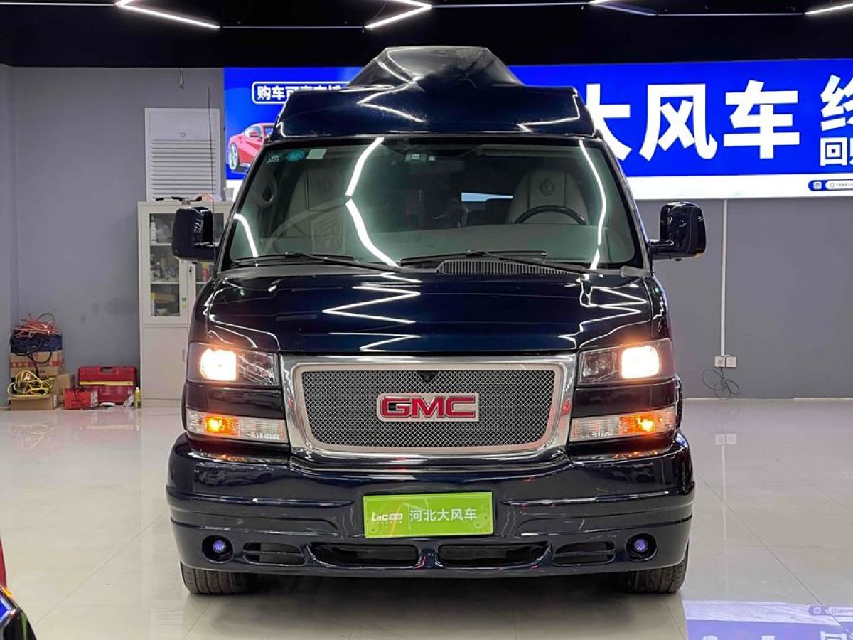 GMC SAVANA  2012款 6.0L 總裁級(jí)隱私屏版圖片