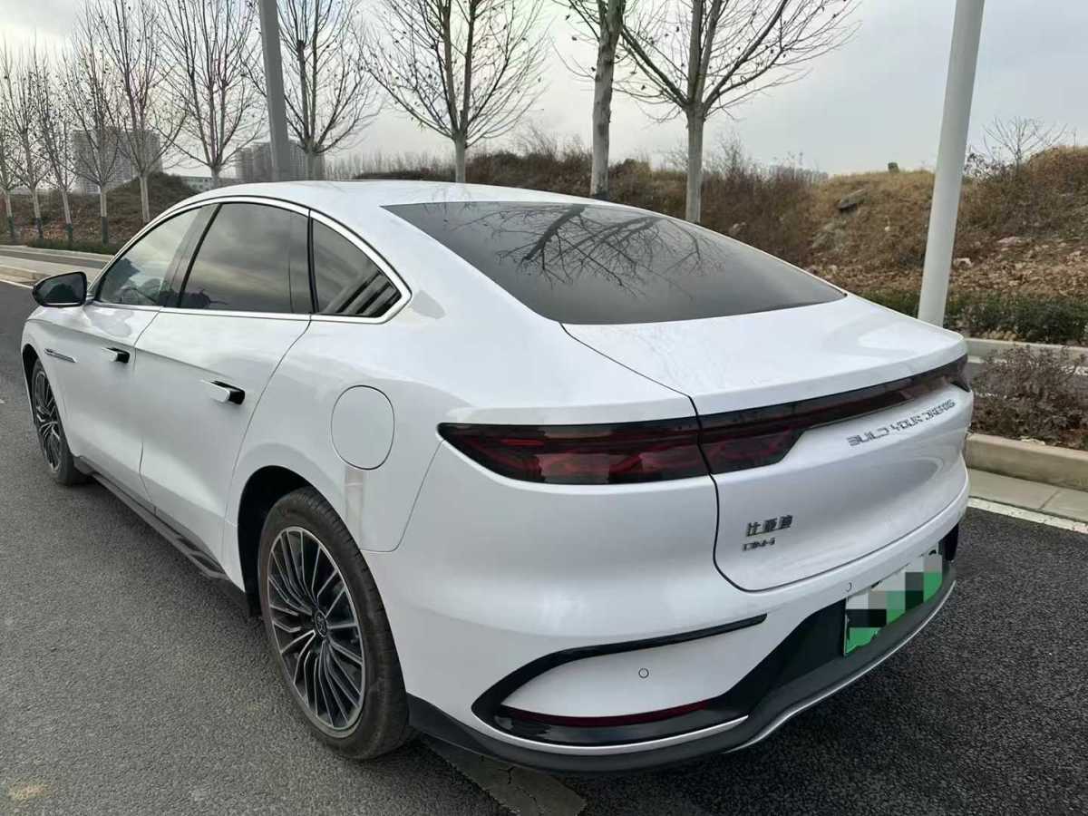 比亞迪 漢  2022款 DM-i 121KM 領(lǐng)航型圖片