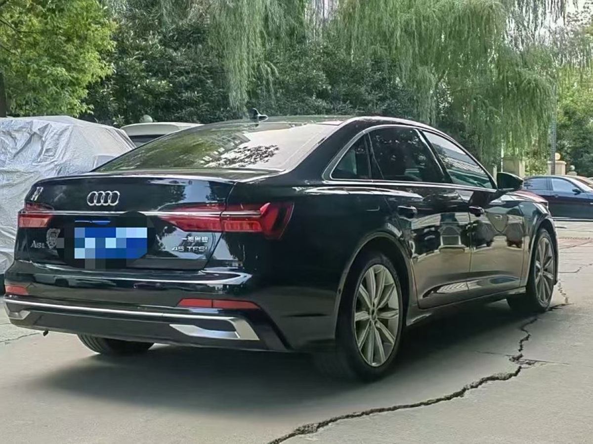 奧迪 奧迪A6L  2023款 改款 45 TFSI 臻選動感型圖片