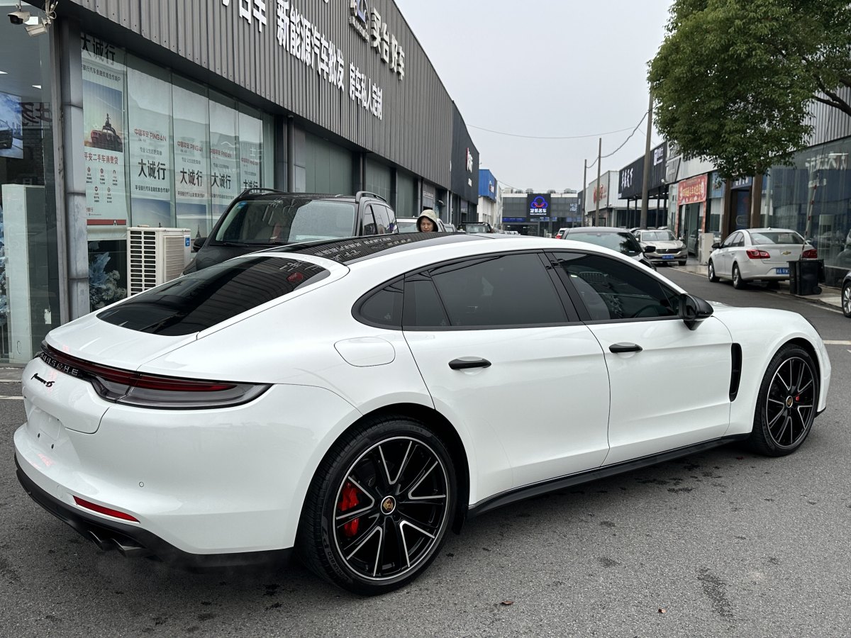 保時(shí)捷 Panamera  2022款 Panamera 4 行政加長(zhǎng)版 2.9T圖片