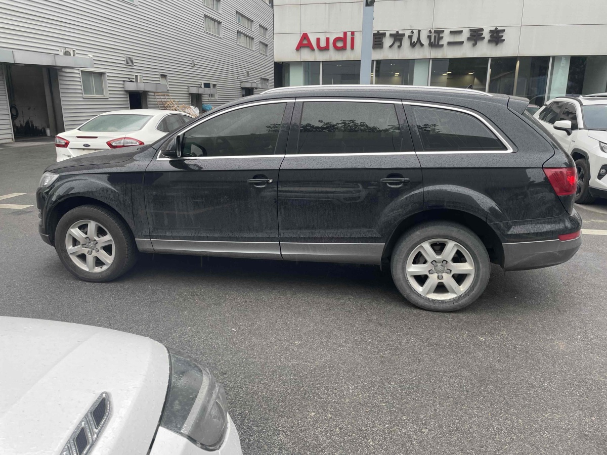 2012年9月奧迪 奧迪Q7  2012款 3.0 TFSI 進(jìn)取型(200kW)