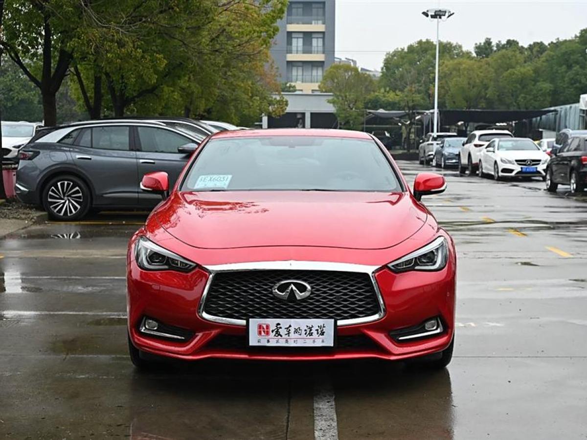 英菲尼迪 Q60  2019款 2.0T 豪華版圖片