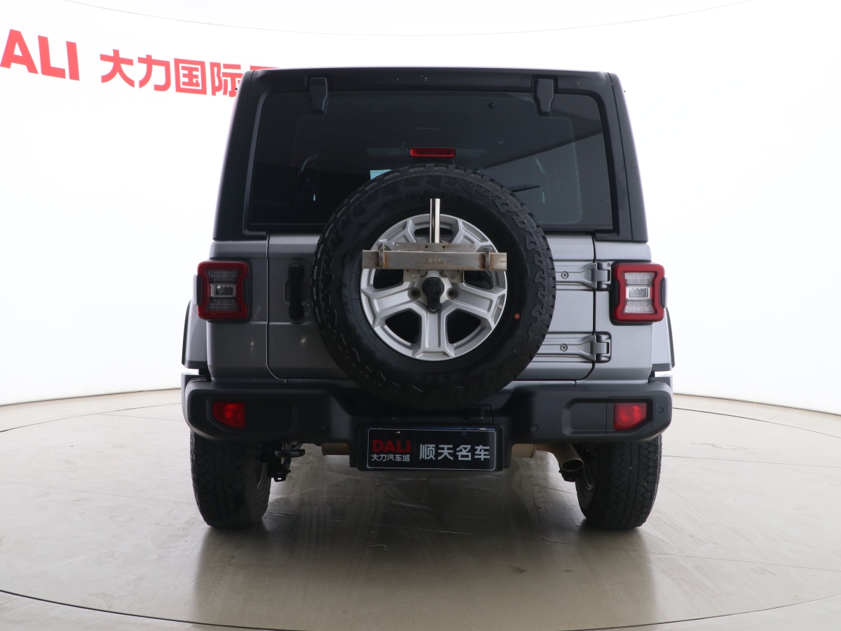 Jeep 牧馬人  2019款 2.0T Sahara 四門版 國VI圖片