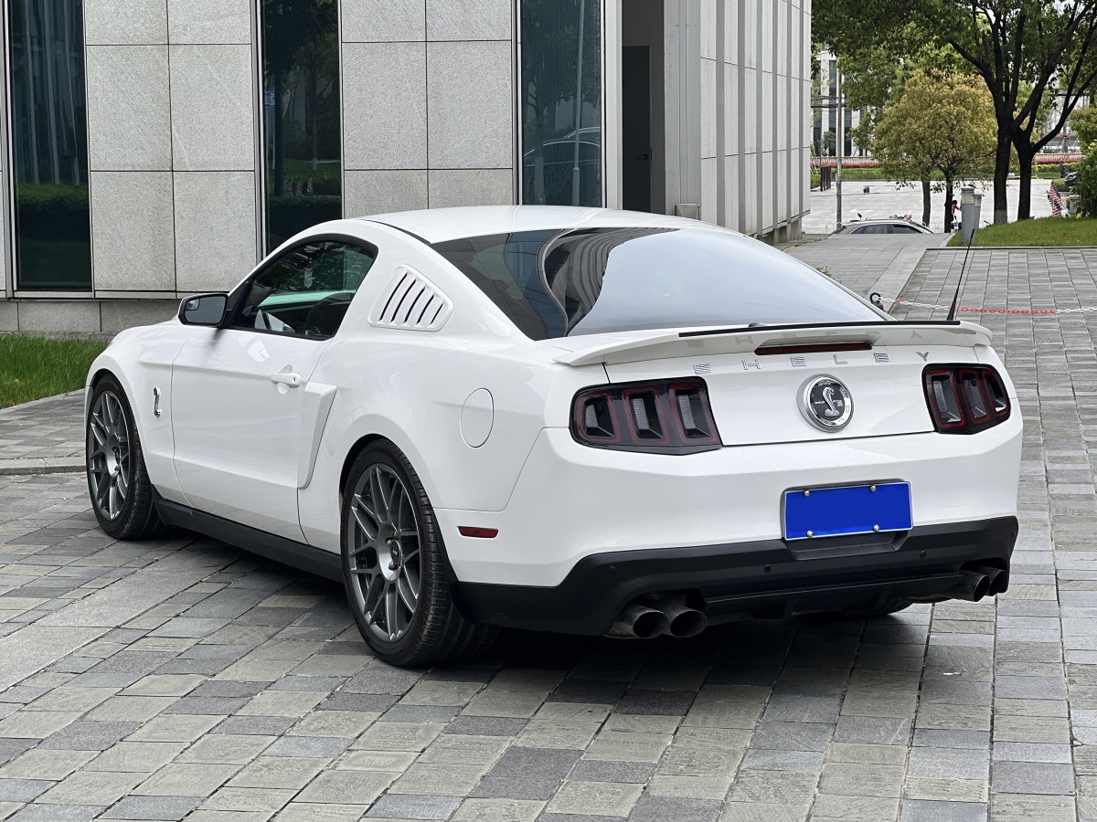 2013年3月福特 Mustang  2012款 GT500 手动标准型