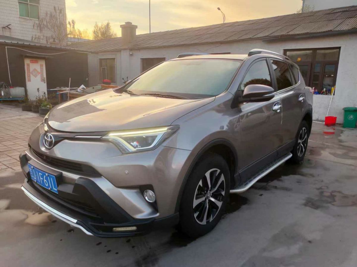 2019年1月豐田 RAV4榮放  2019款  2.0L CVT兩驅(qū)智尚版 國(guó)VI