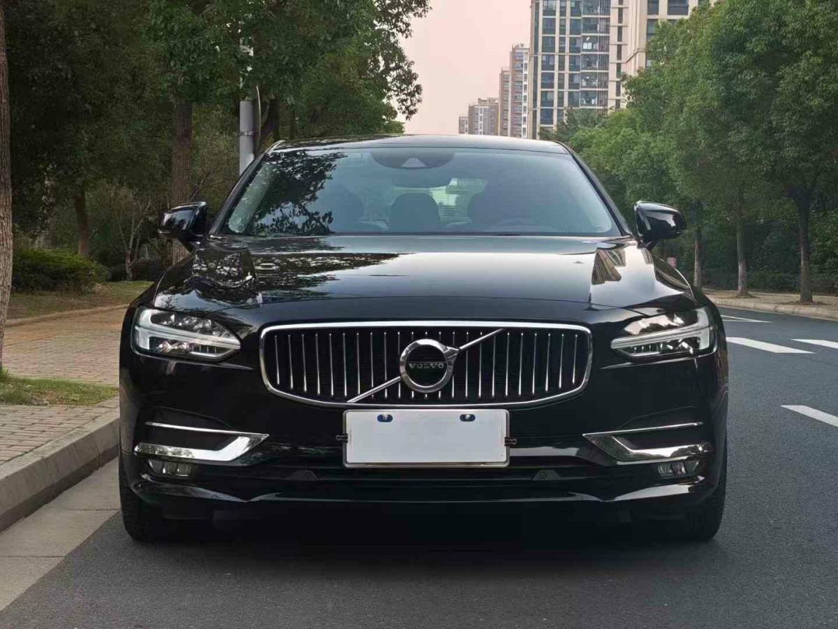 2020年9月沃爾沃 S90  2020款  T4 智行豪華版