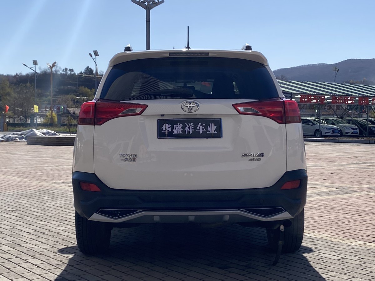 2013年12月豐田 RAV4  2018款 榮放 2.0L CVT兩驅(qū)風尚版