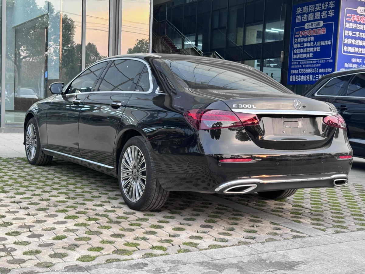 奔馳 奔馳E級  2023款 改款 E 300 L 豪華型圖片