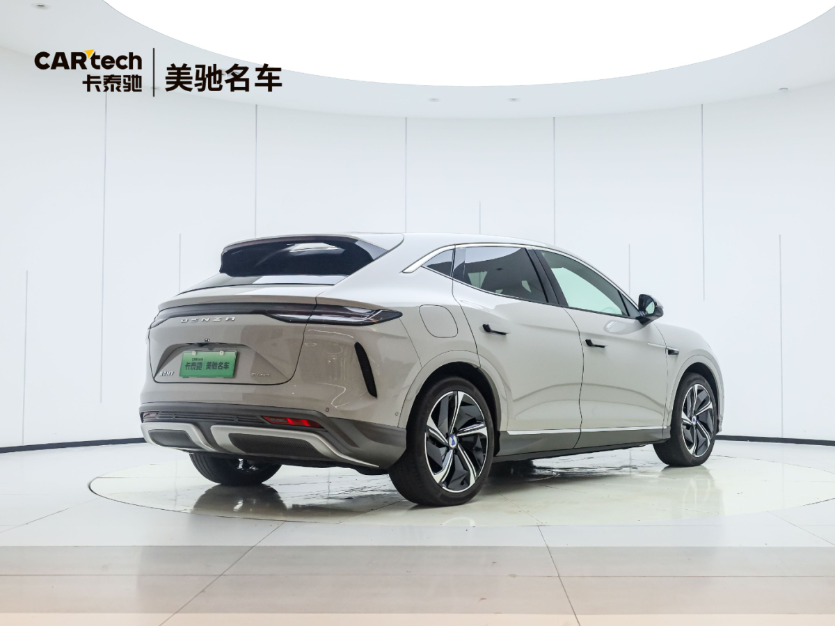 騰勢(shì) 騰勢(shì)N7  2023款 長(zhǎng)續(xù)航性能Max版圖片