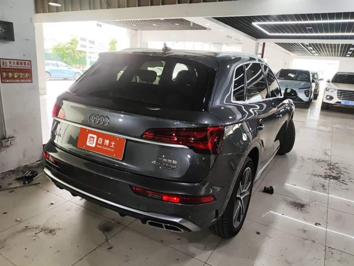 奧迪 奧迪Q5L  2022款 改款 45T 豪華動感型圖片
