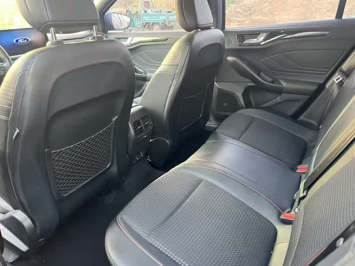 福特 ?？怂? 2021款 兩廂 EcoBoost 180 自動(dòng)ST Line圖片