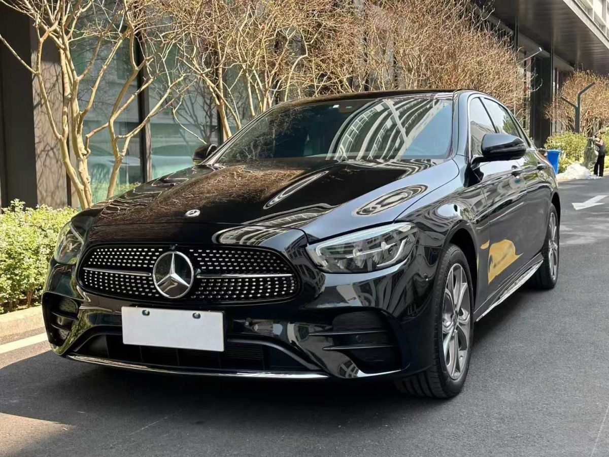 奔馳 奔馳E級(jí)  2023款 E 300 L 豪華型圖片