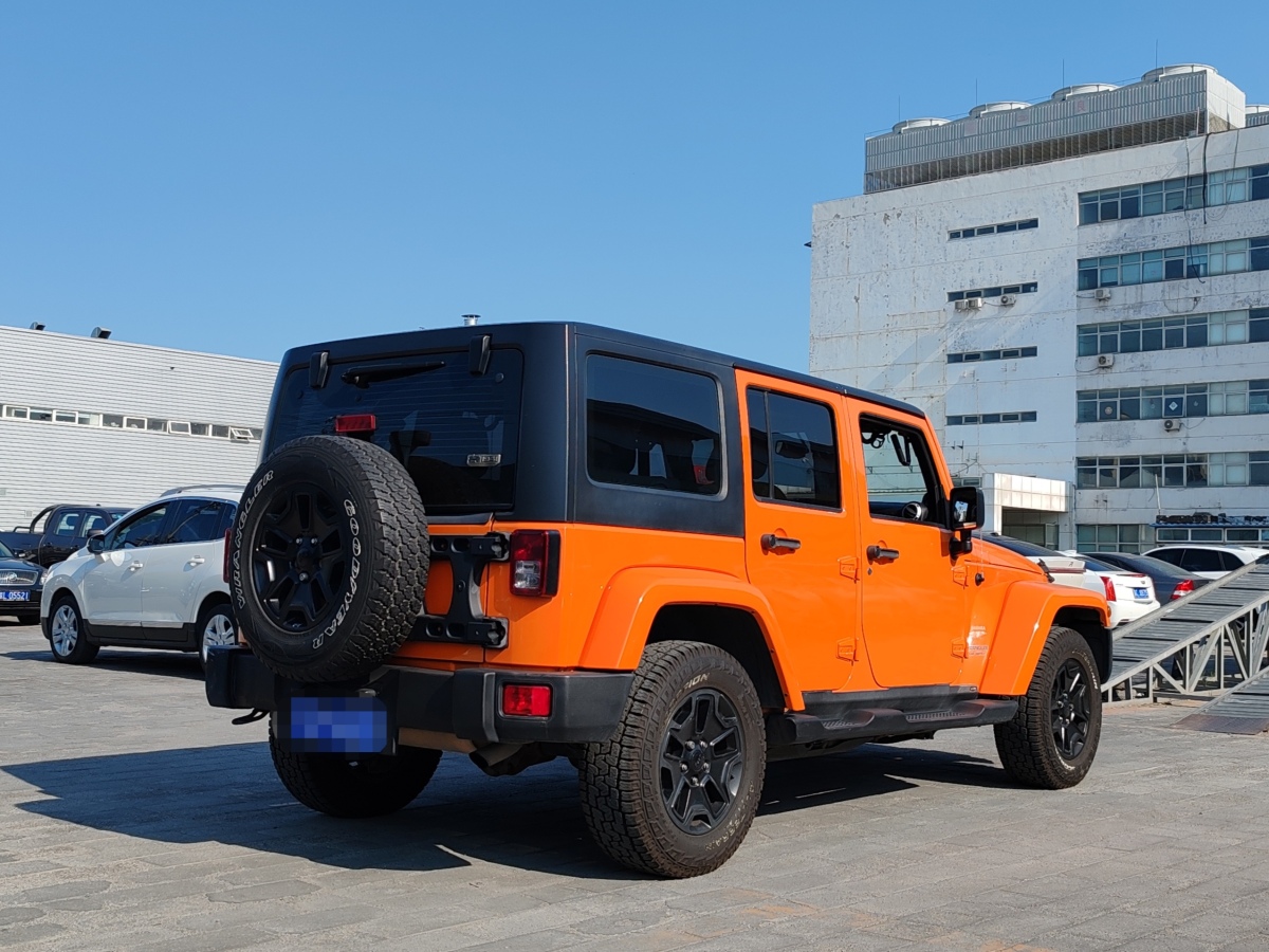 Jeep 牧馬人  2013款 3.6L Sahara 四門版圖片