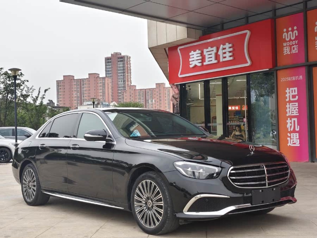 奔馳 奔馳E級  2019款 改款 E 300 L 運動時尚型圖片