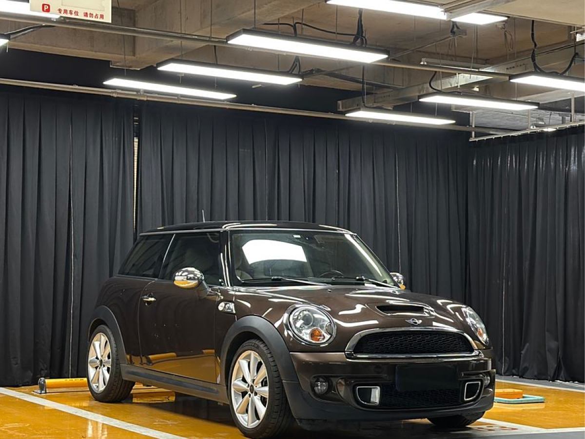 2011年4月MINI CLUBMAN  2011款 1.6T COOPER S