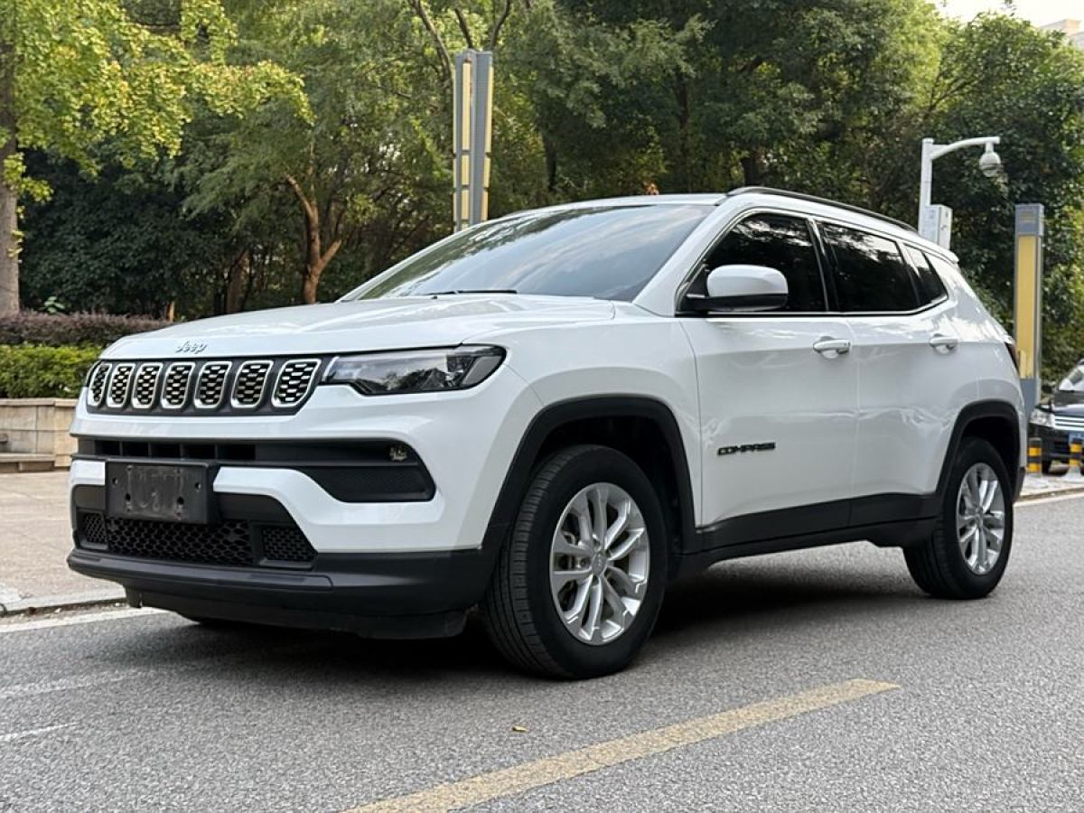 2021年7月Jeep 指南者  2021款 220T 自動(dòng)領(lǐng)先版