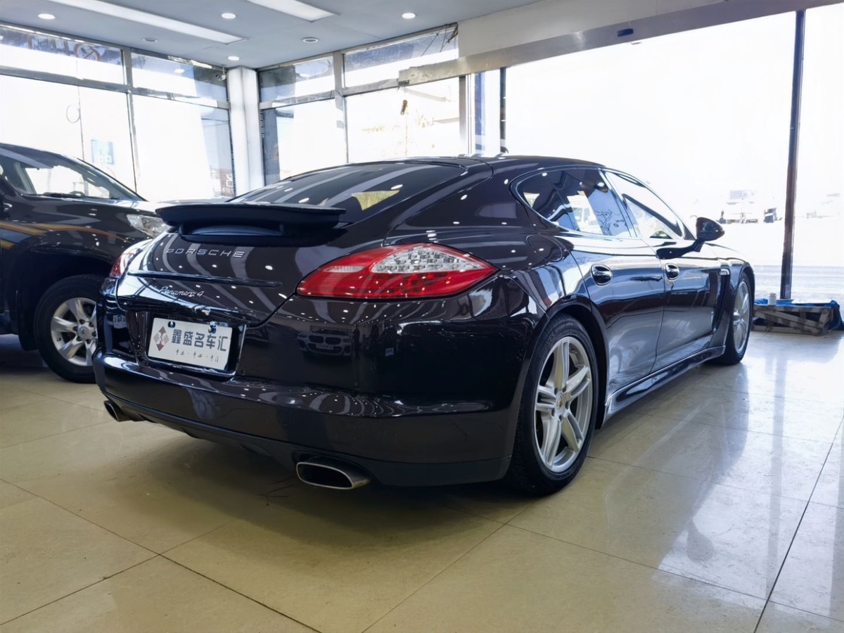 2011年9月保時(shí)捷 Panamera  2010款 Panamera 4 3.6L