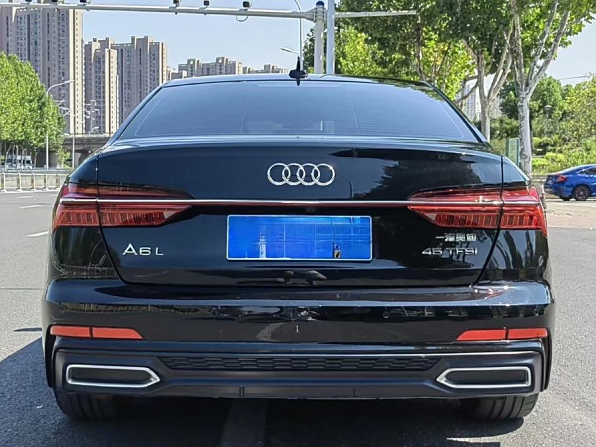 奧迪 奧迪A6L  2021款 45 TFSI 臻選動(dòng)感型圖片