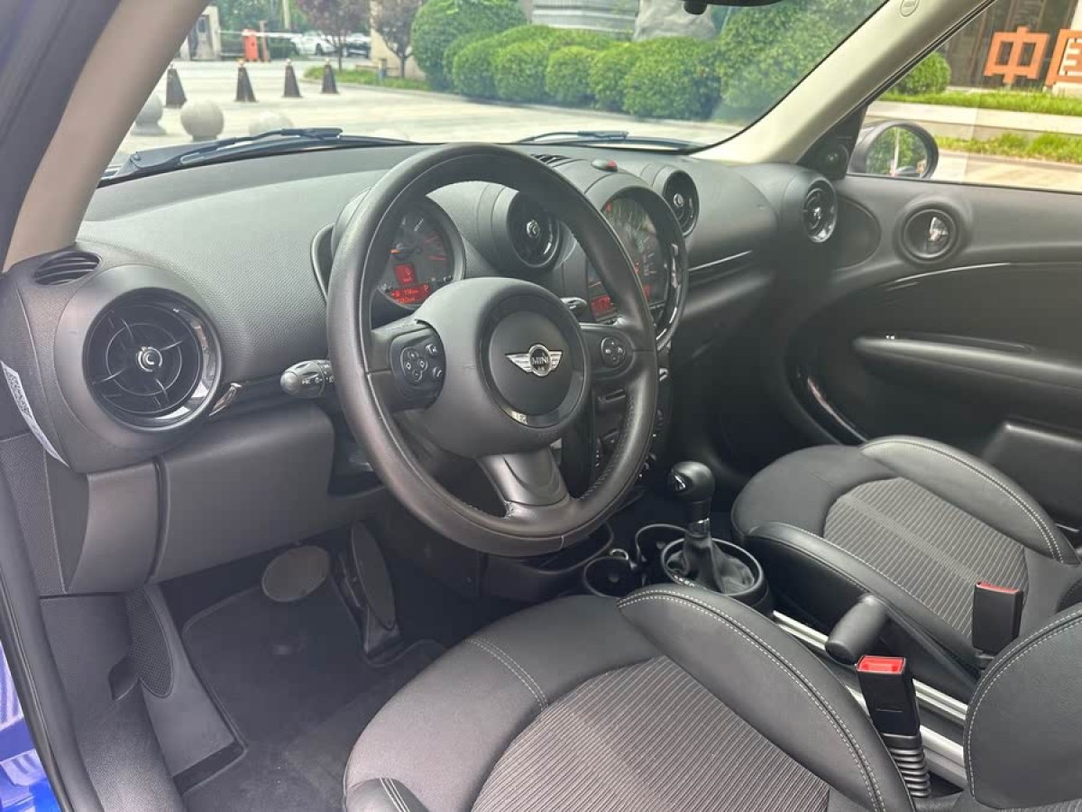 MINI COUNTRYMAN  2016款 1.6T COOPER S ALL4 裝備控圖片