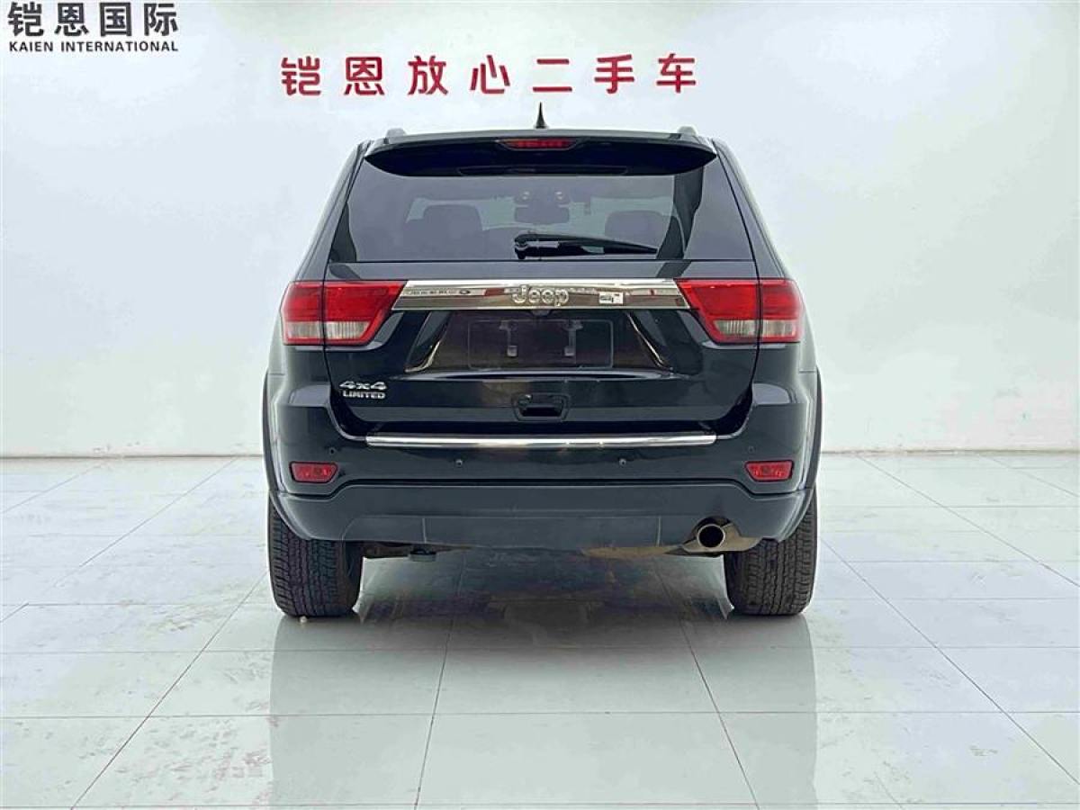 Jeep 大切諾基  2013款 3.6L 舒享導(dǎo)航版圖片