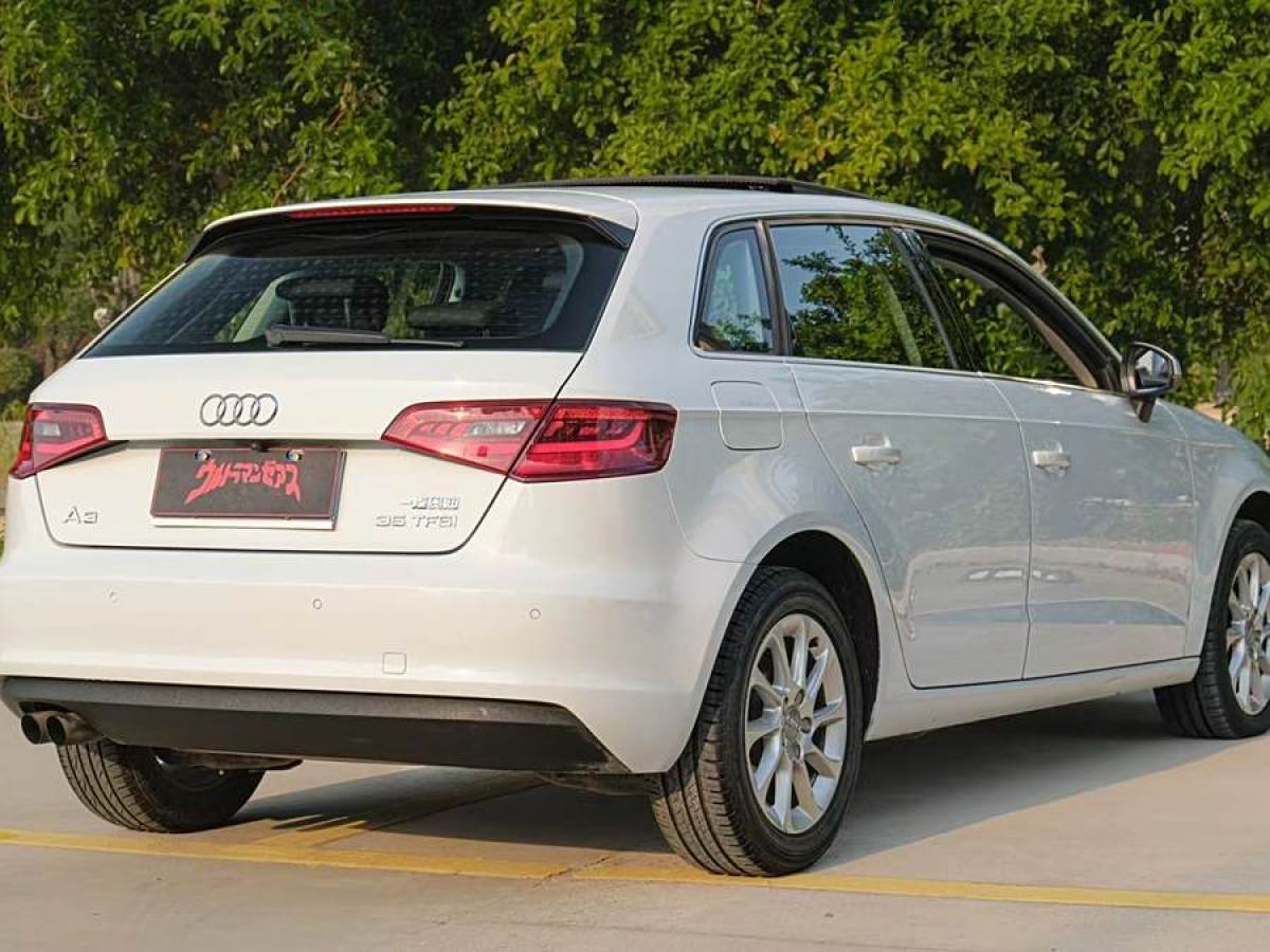 奧迪 奧迪A3  2015款 Sportback 35 TFSI 百萬(wàn)紀(jì)念智領(lǐng)型圖片