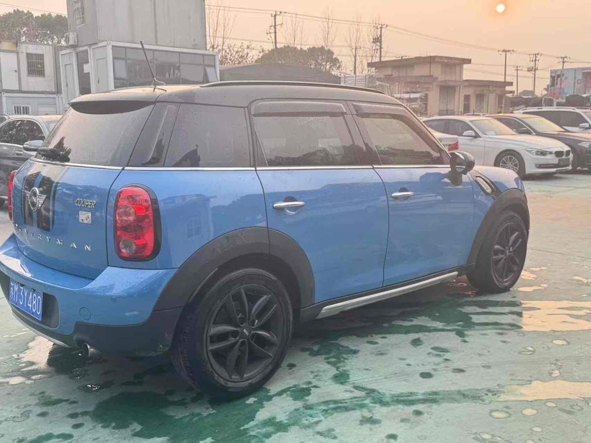 MINI COUNTRYMAN  2016款 1.6T COOPER ALL4 Fun裝備控圖片