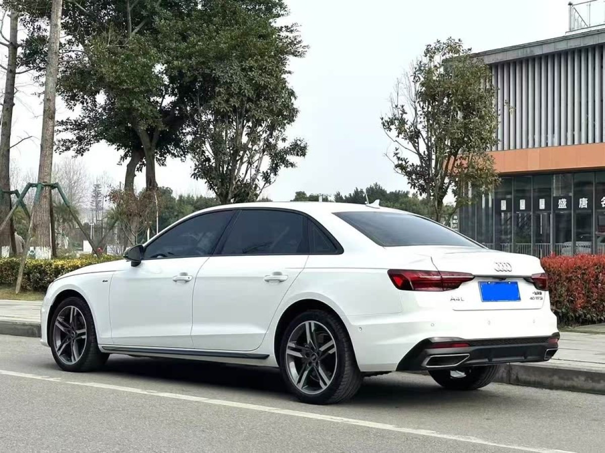 奧迪 奧迪A4L  2023款 40 TFSI 豪華動感型圖片
