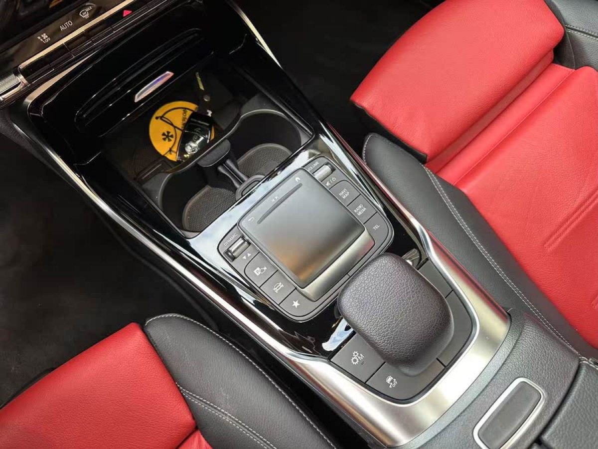 奔馳 奔馳CLA級AMG  2024款 改款 AMG CLA 35 4MATIC圖片