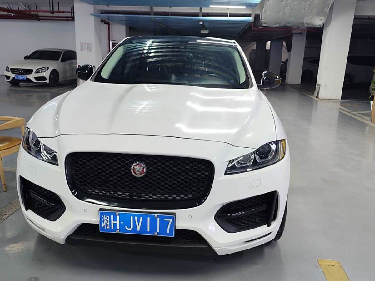 捷豹 F-PACE  2018款 3.0 SC 四驅(qū)R-Sport運(yùn)動(dòng)版圖片