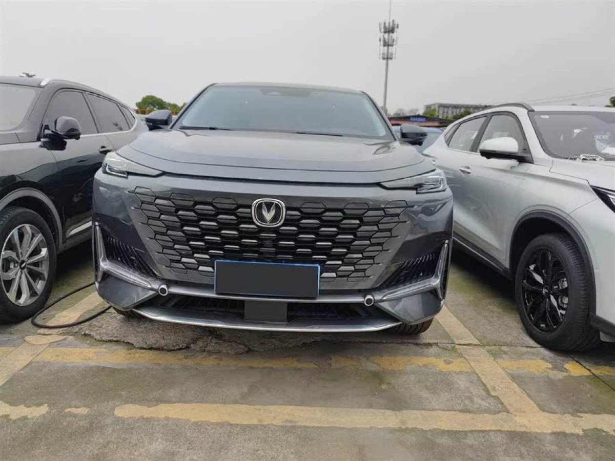 長安 長安UNI-K  2021款 2.0T 全輪驅(qū)動卓越型圖片