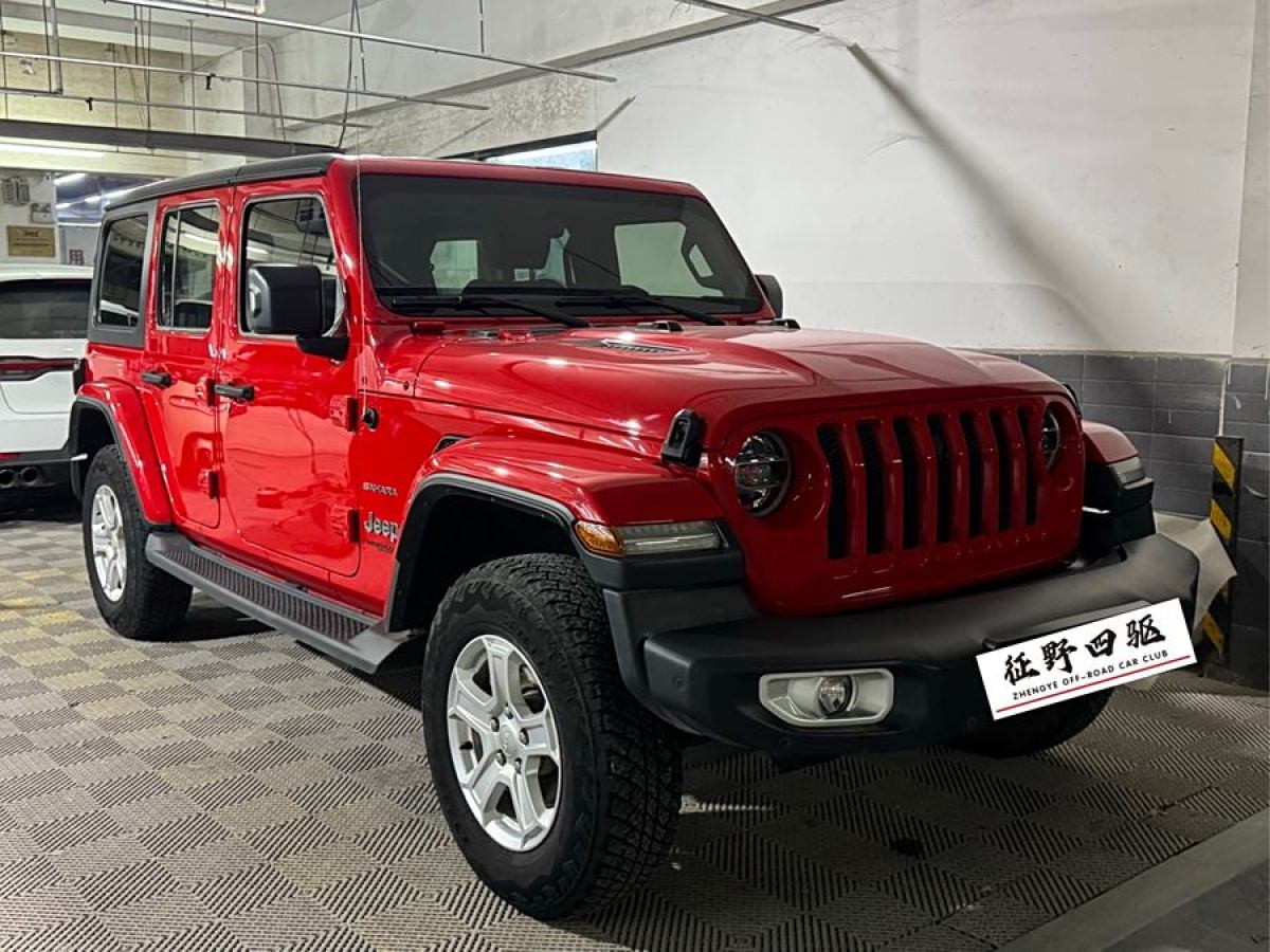 Jeep 牧馬人  2019款 2.0T Sahara 四門版 國(guó)VI圖片