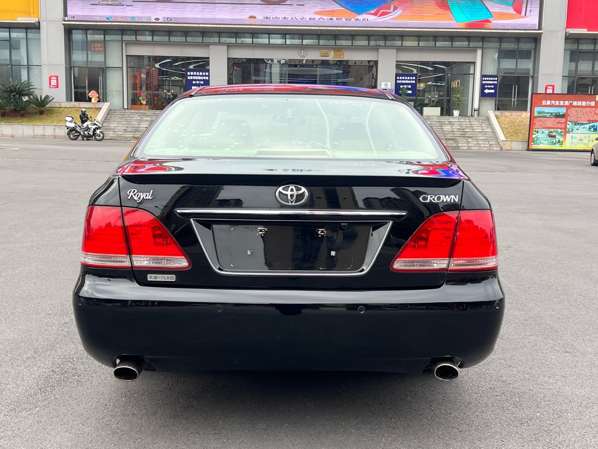 豐田 皇冠  2005款 3.0L Royal E圖片