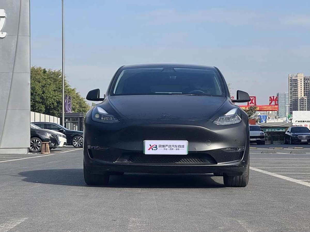 特斯拉 Model 3  2021款 改款 標(biāo)準(zhǔn)續(xù)航后驅(qū)升級版圖片