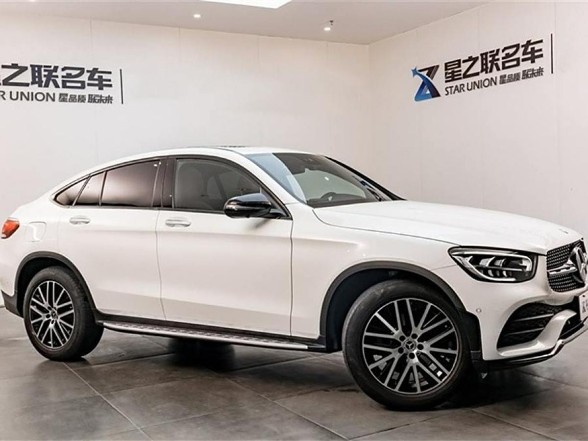 2022年6月奔馳 奔馳GLC  2022款 改款 GLC 300 4MATIC 轎跑SUV