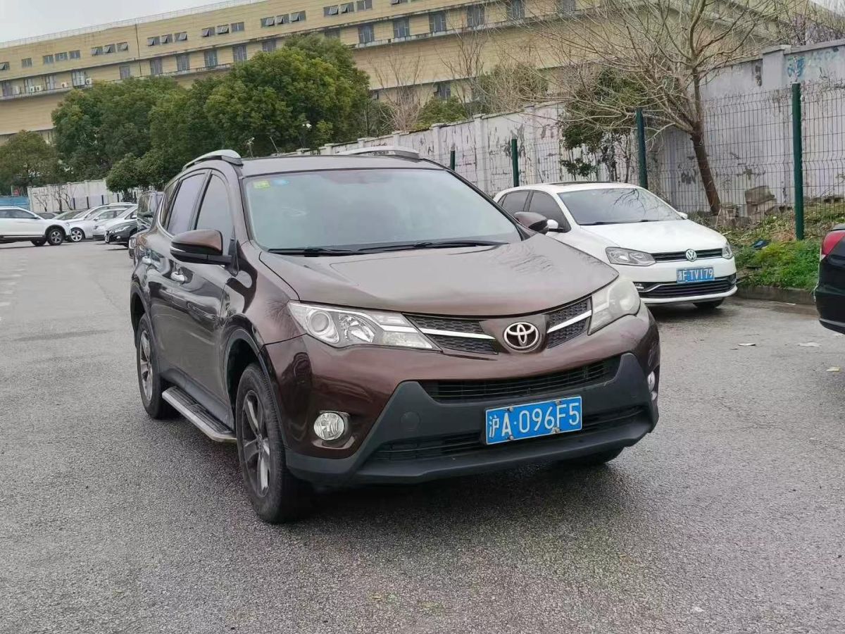 2013年11月豐田 RAV4榮放  2013款 2.0L CVT兩驅(qū)都市版