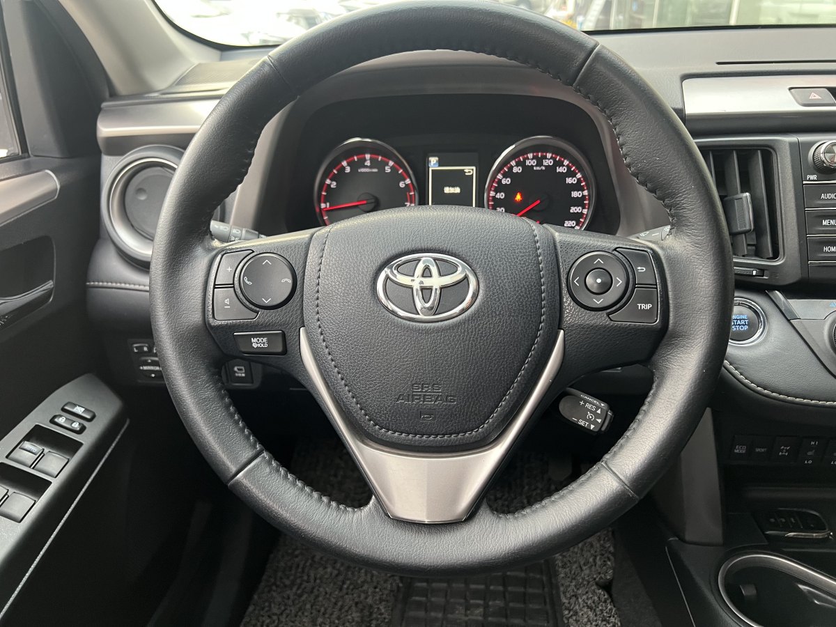 2017年5月豐田 RAV4榮放  2019款  2.0L CVT四驅(qū)新銳版 國VI